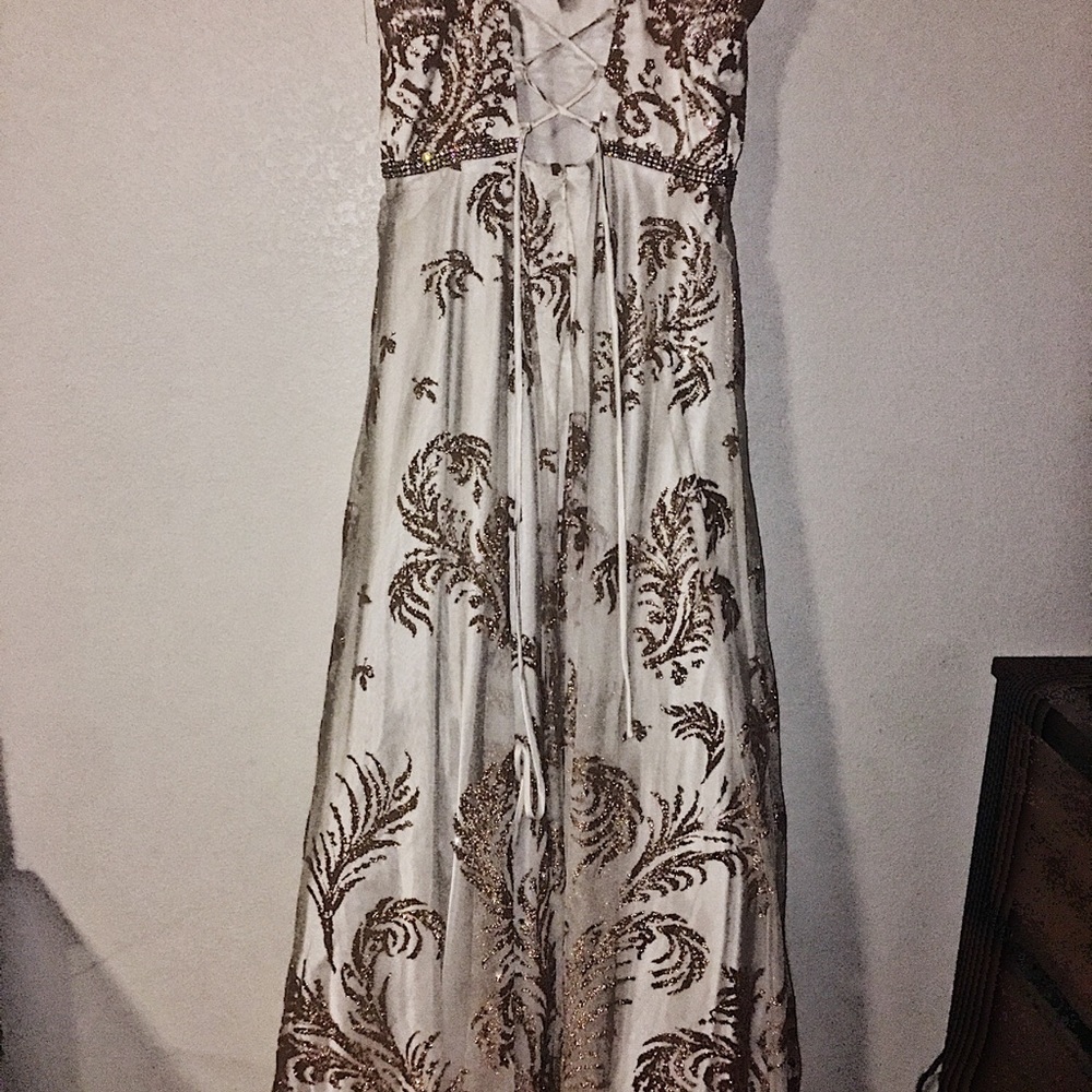 🌸HP🌸 Gold/white spaghetti strap/strapless dress - Picture 5 of 8